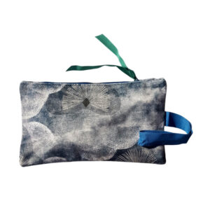 Pochette con manico a coda 04